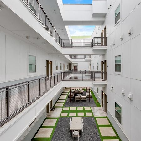 Contemporary 2Br I Gym I Parking I Workspace ダラス エクステリア 写真